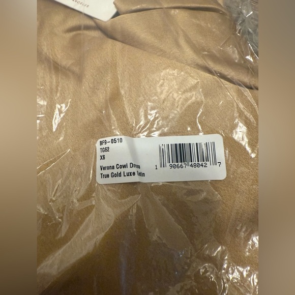 Show Me Your Mumu Women's Verona Cowl Dress True Gold Luxe Satin Size XS - Picture 3 of 4